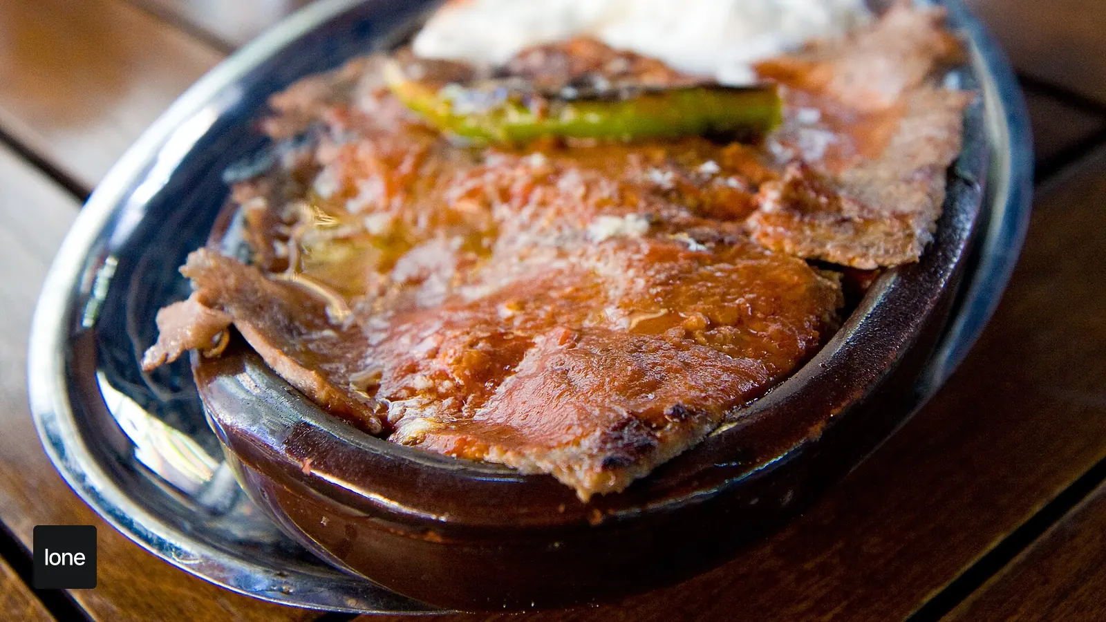Bursa'da ne yenir sorusuna cevap veren İskender kebap tabağı