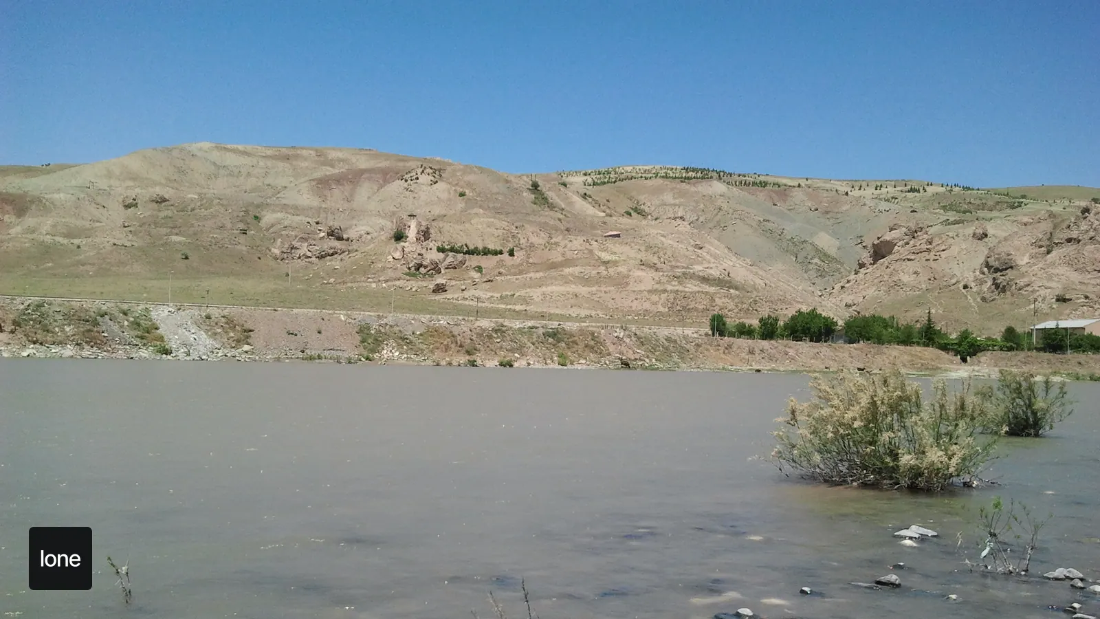 Elazığ gezi rehberi kapsamında Harput + Hazar Gölü temalı gerçek şehir fotoğrafı