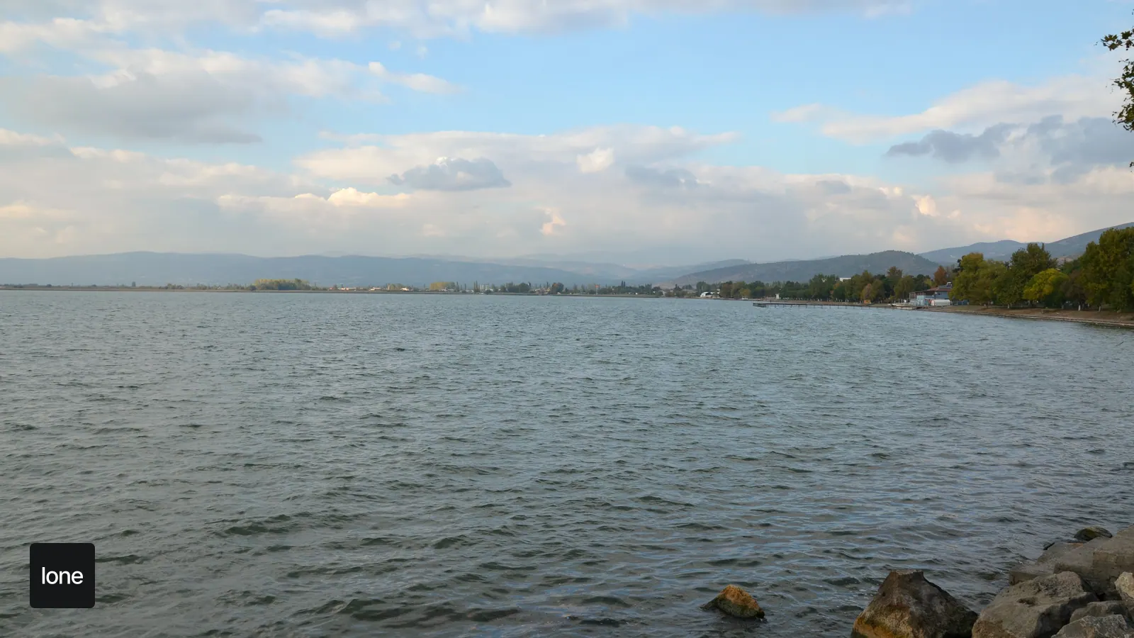İznik Günübirlik Gezi Rehberi: Göl, Tarih ve Kafe Durakları için gerçek fotoğraf kaynaklı öne çıkan görsel