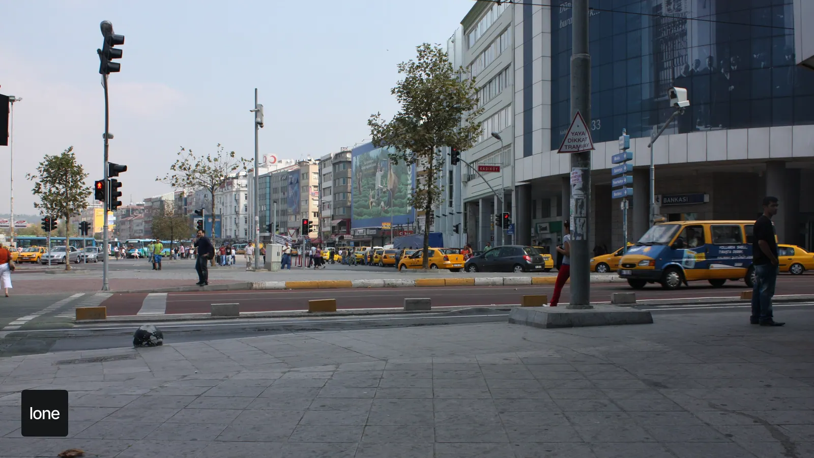 Kadıköy’de Kafe, Atölye ve Etkinlik Keşfi: Günlük Şehir Rotası için gerçek fotoğraf kaynaklı öne çıkan görsel