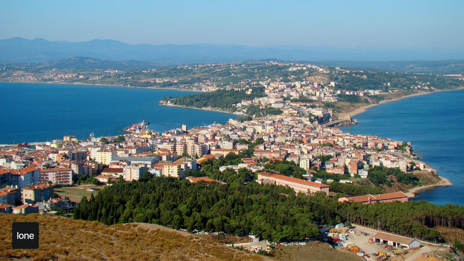 Sinop gezi rehberi kapsamında Cezaevi + Hamsilos temalı gerçek şehir fotoğrafı